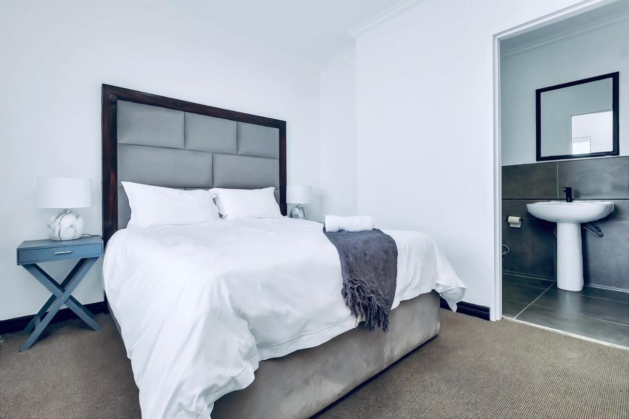 2 Bedroom 2 Bath Luxury - Sandton Cbd 约翰内斯堡 外观 照片